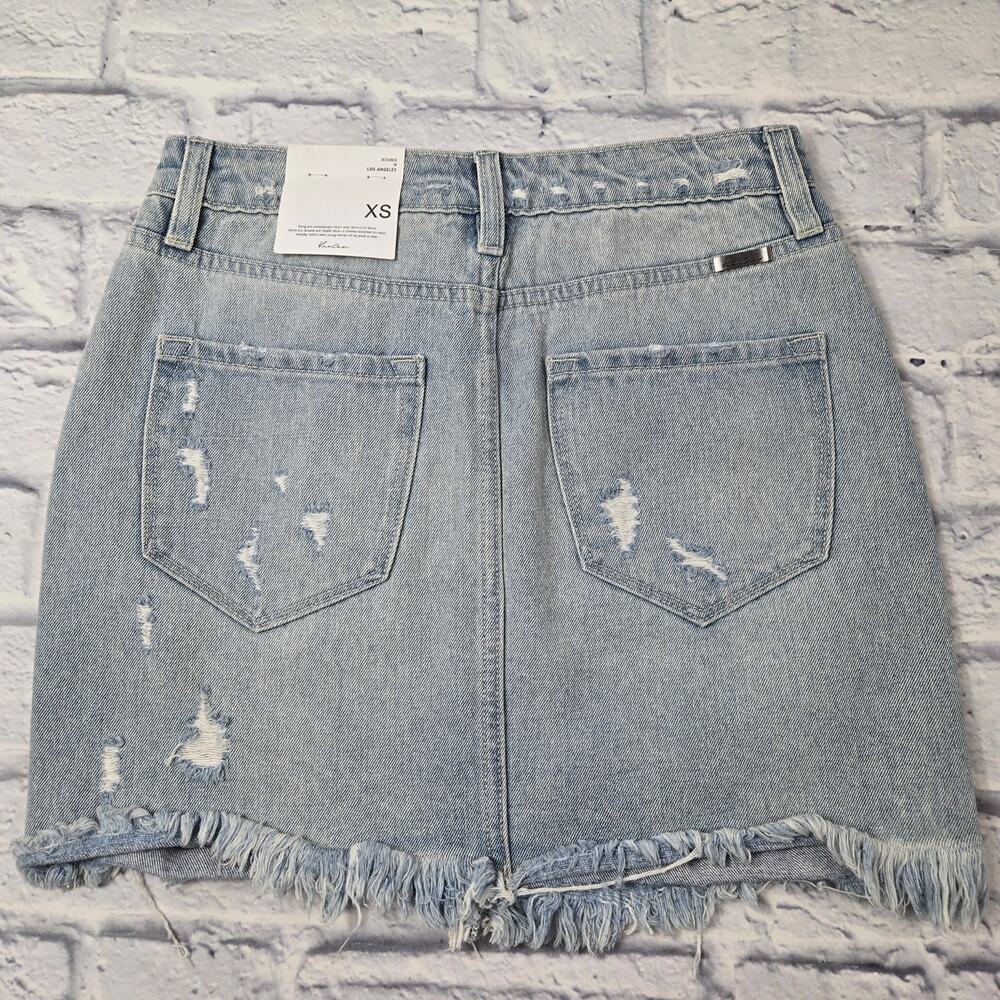 NWT KanCan Bella Denim Skirt Ripped Distressed Fray Hem Light Wash size XS - Picture 3 of 13